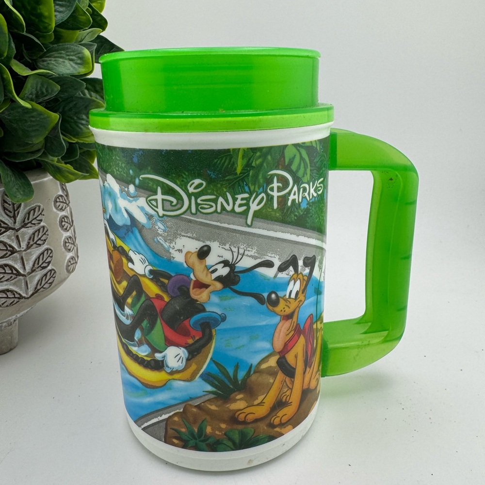 Disney Parks Rapid Fill Refillable Mug Mickey Minnie Goofy Pluto Green Lid Cup